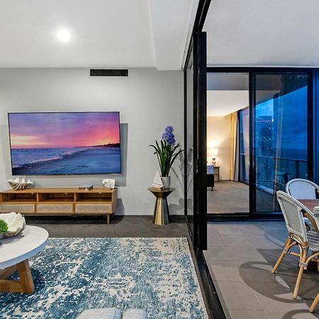 5 Bedroom Executive Sub Penthouse In The Heart Of Surfers With Full Ocean Views - Sleeps 12 - Circle On Cavill Amazing!! Χρυσή Ακτή Εξωτερικό φωτογραφία