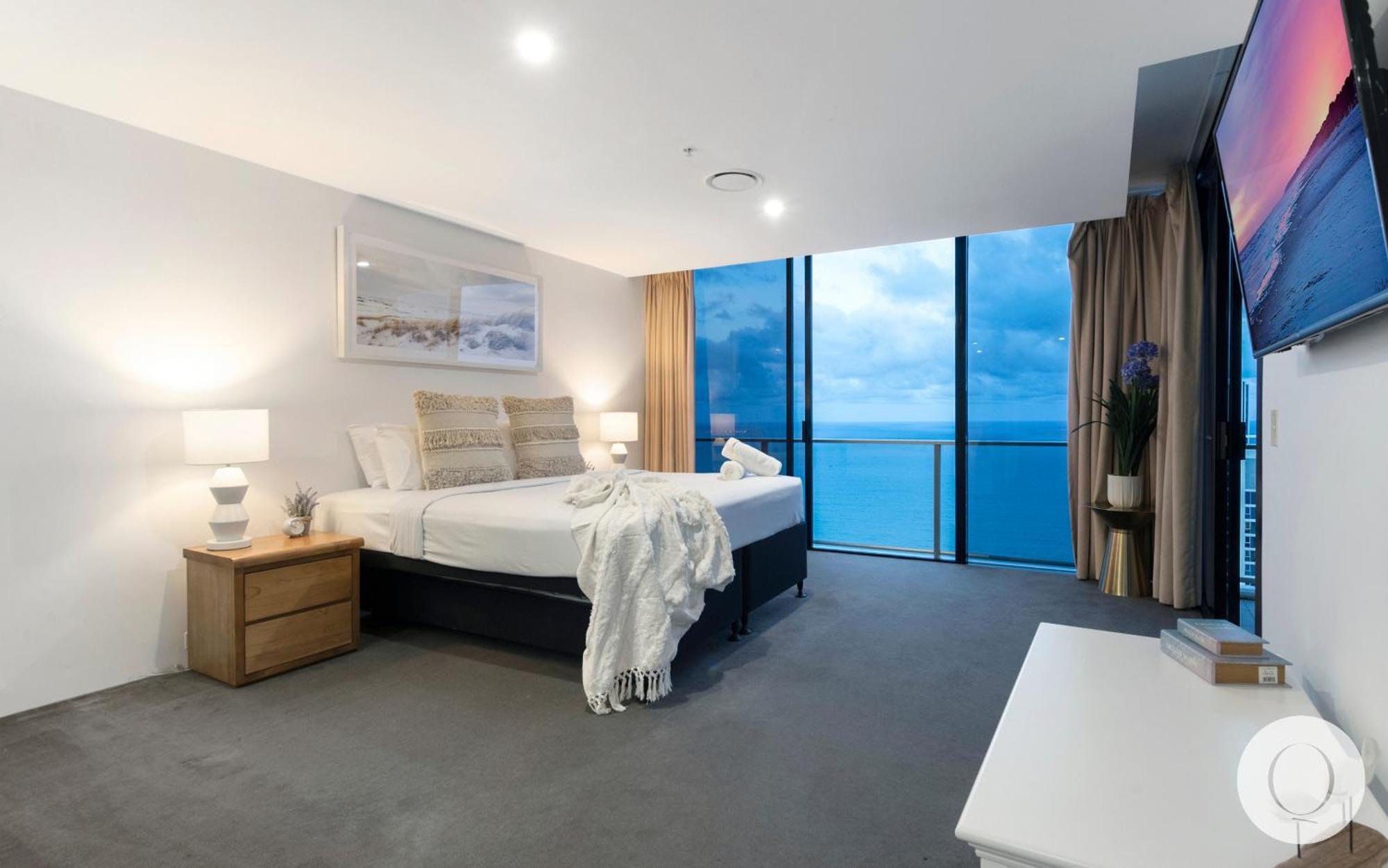 5 Bedroom Executive Sub Penthouse In The Heart Of Surfers With Full Ocean Views - Sleeps 12 - Circle On Cavill Amazing!! Χρυσή Ακτή Εξωτερικό φωτογραφία