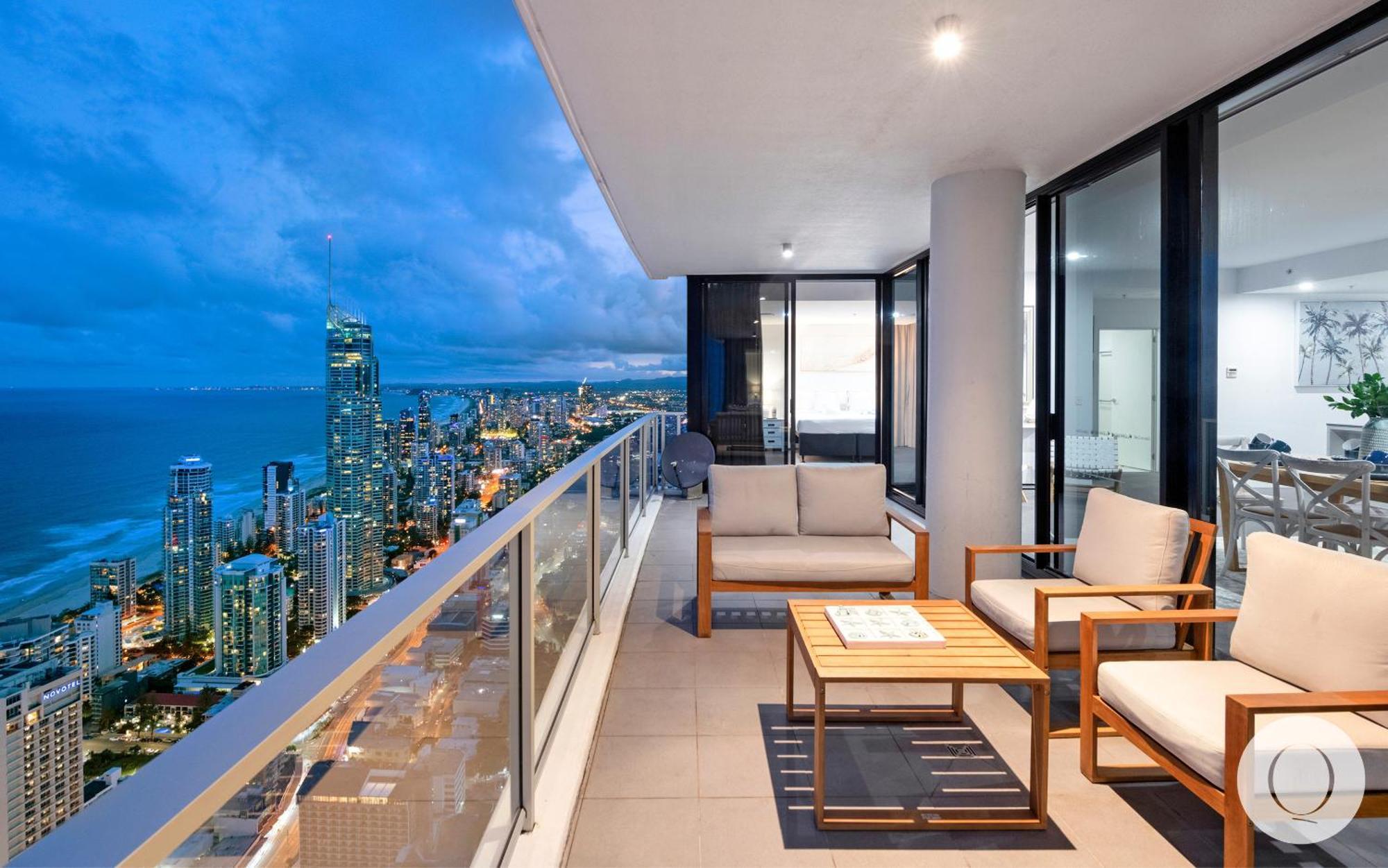 5 Bedroom Executive Sub Penthouse In The Heart Of Surfers With Full Ocean Views - Sleeps 12 - Circle On Cavill Amazing!! Χρυσή Ακτή Εξωτερικό φωτογραφία