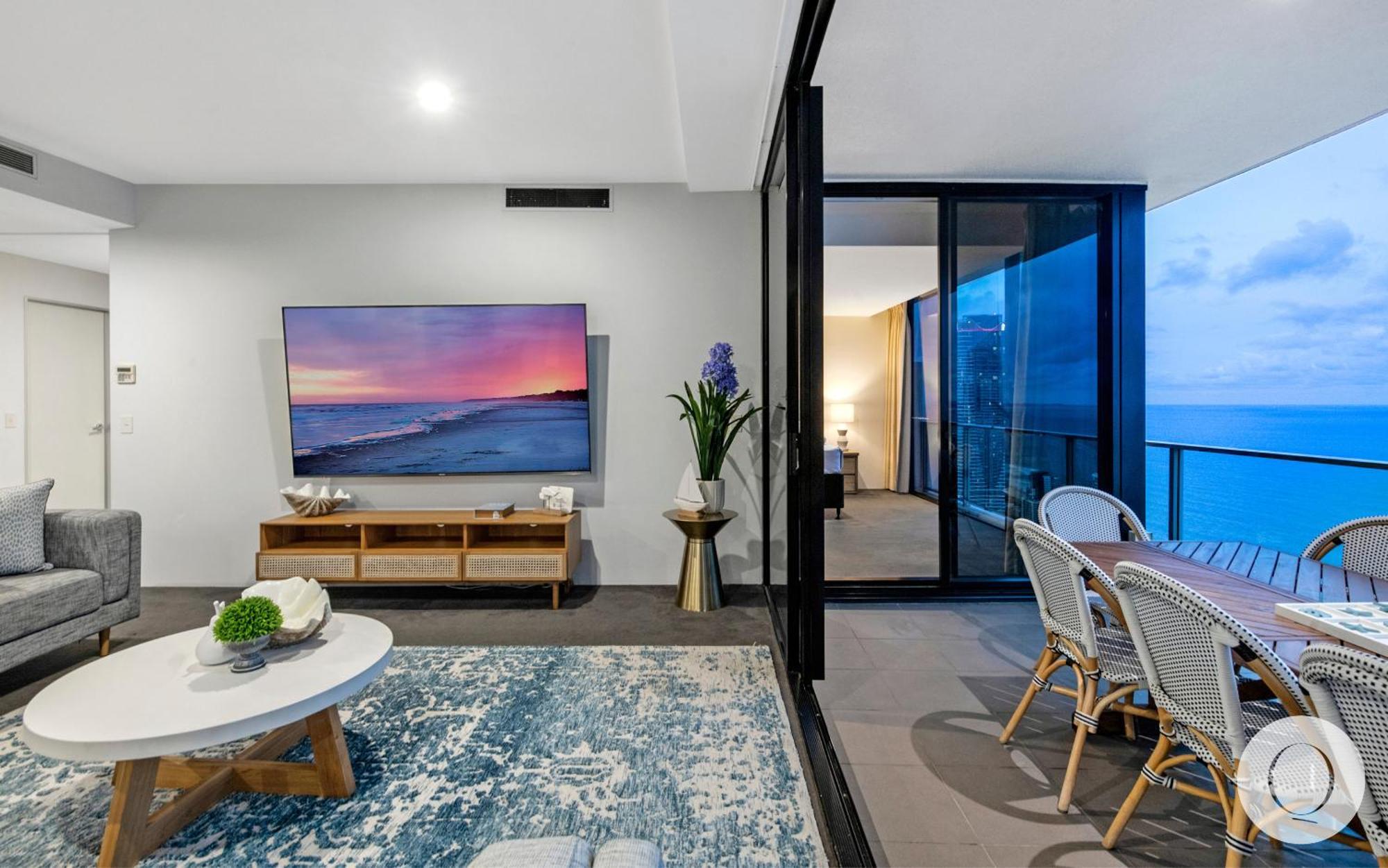 5 Bedroom Executive Sub Penthouse In The Heart Of Surfers With Full Ocean Views - Sleeps 12 - Circle On Cavill Amazing!! Χρυσή Ακτή Εξωτερικό φωτογραφία